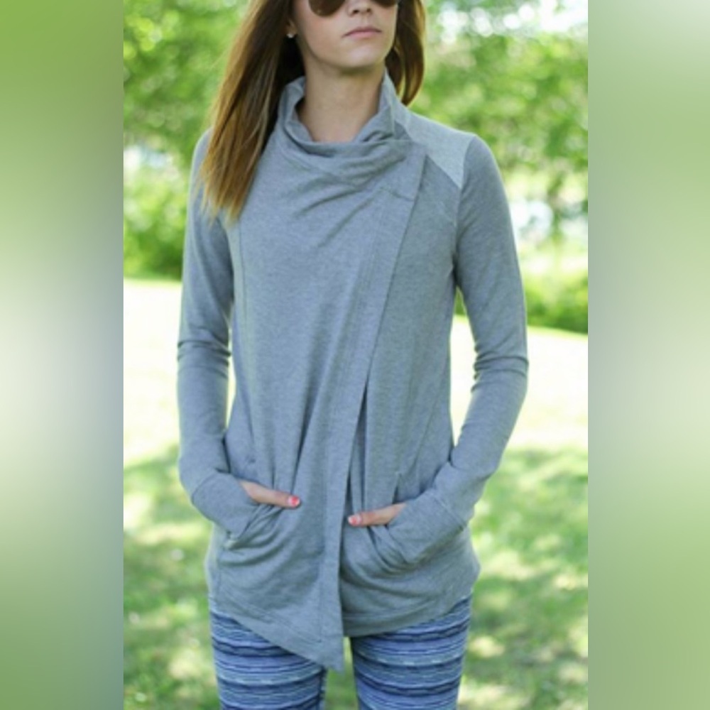 Lululemon Coast‎ Wrap Women’s 2 Wrap Jacket French Terry Gray Athleisure Outdoor